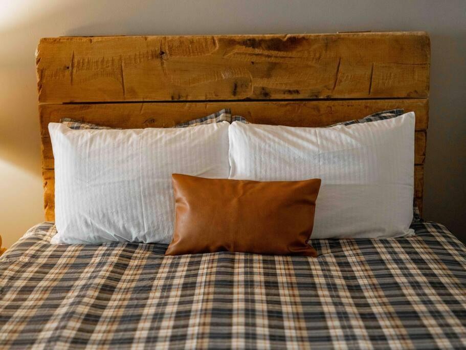 Stonegate Lodge King Bed Wifi Roku Tv Salt Water Pool Room #203 Юрика Спрингс Экстерьер фото